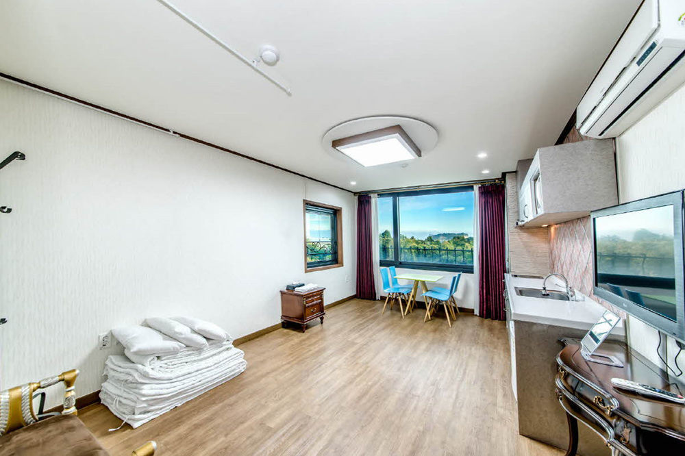 Olleyo Resort Seogwipo Extérieur photo