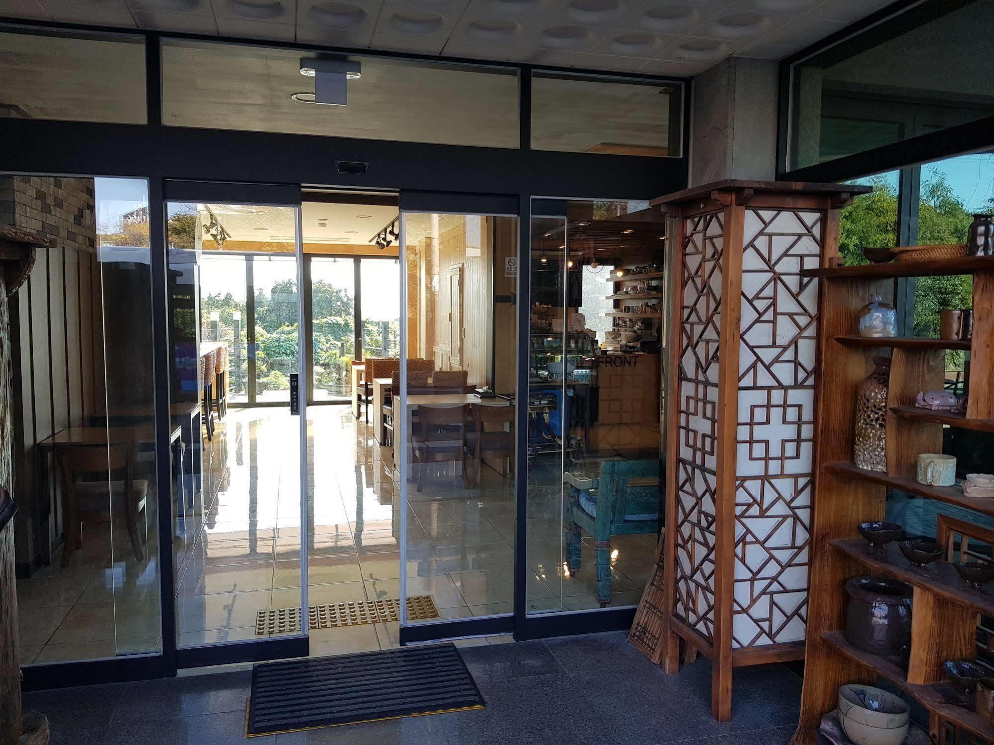 Olleyo Resort Seogwipo Extérieur photo