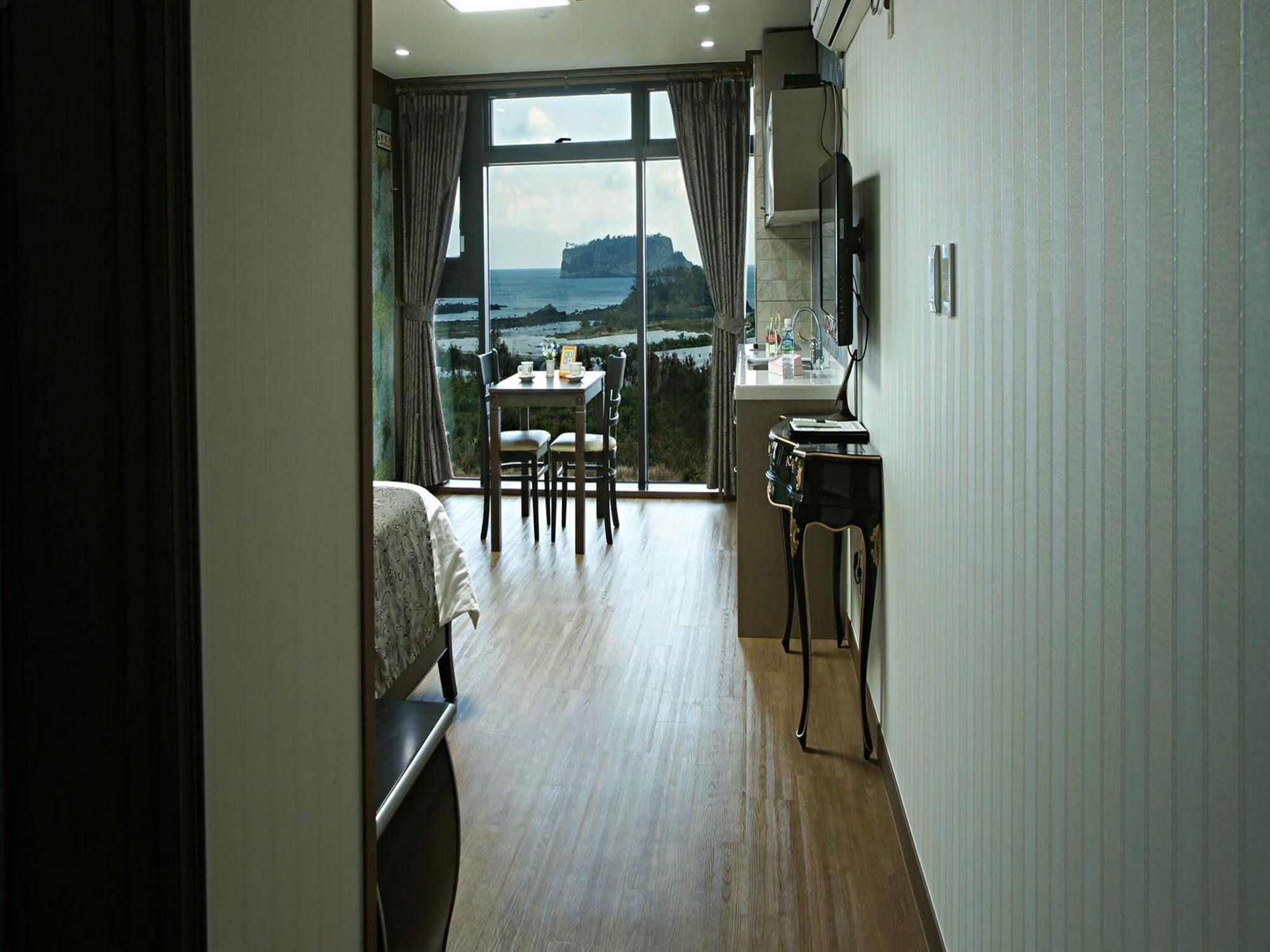 Olleyo Resort Seogwipo Extérieur photo
